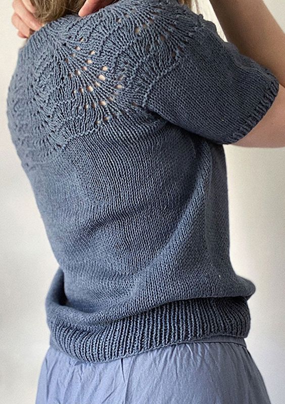 LeKnit - Peacock tee