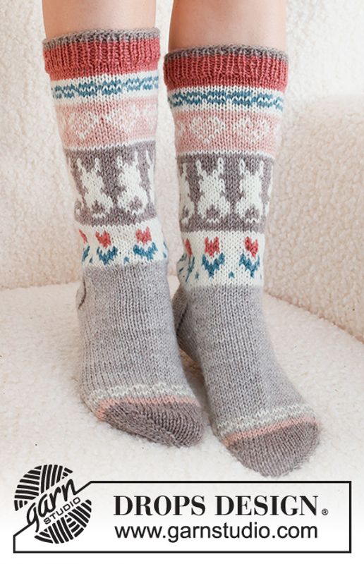 229-34 Dancing Bunny Socks