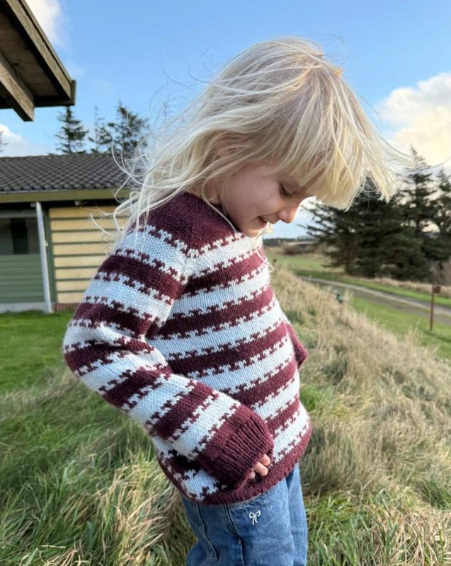 Key Sweater Junior  (papirformat)