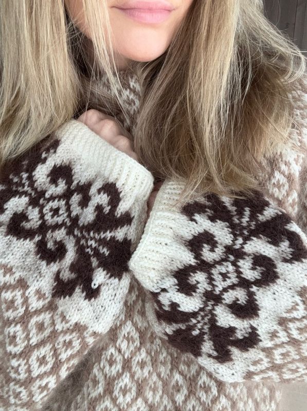 Fryd Sweater - hvit/brun