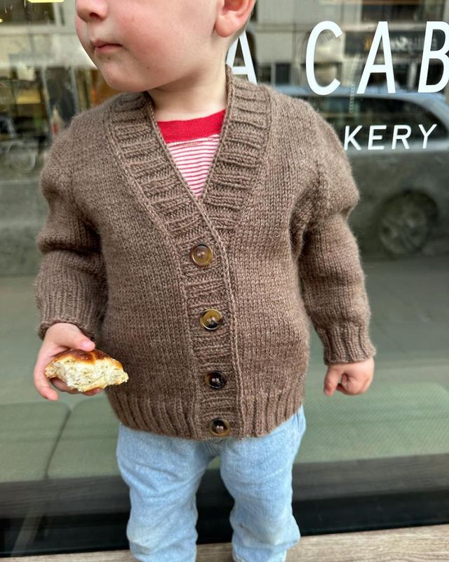 Eva Cardigan Junior (papir)