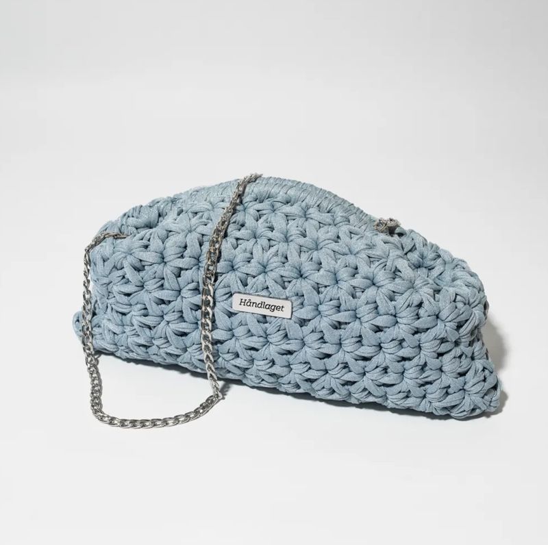 Jasmine Shimmer Clutch
