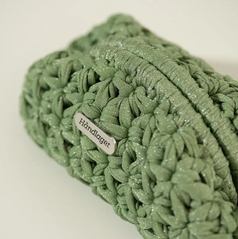 Jasmine Shimmer Clutch Small