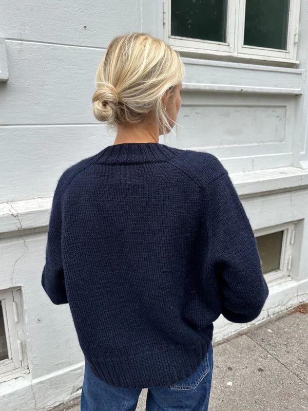 Eva Cardigan (papir)