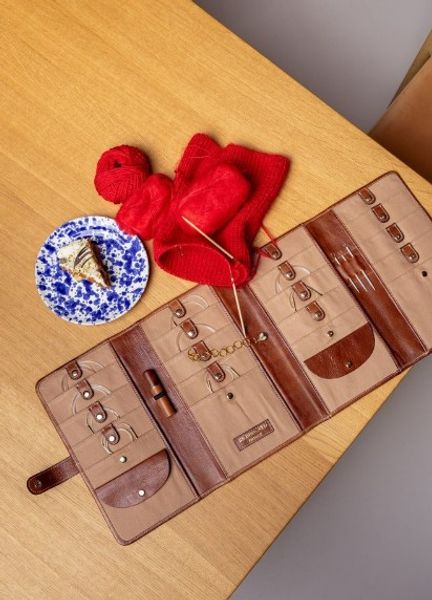 Hovedbilde Project 82 - Walnut