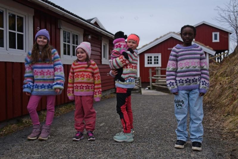 Våryr genser mini - rosa
