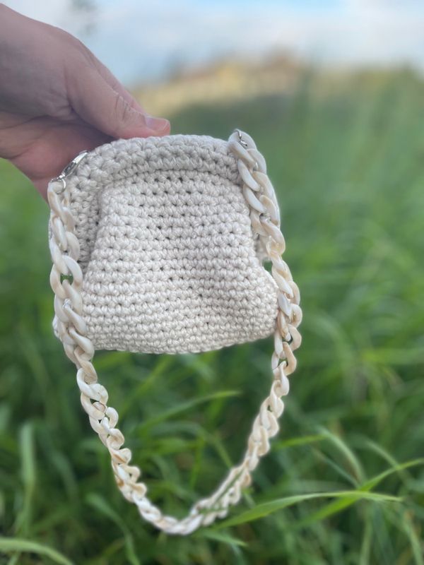 Heklet Clutch