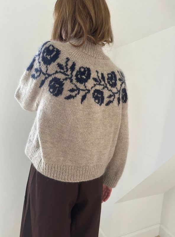 Rosie Yoke Sweater (oppskrift)