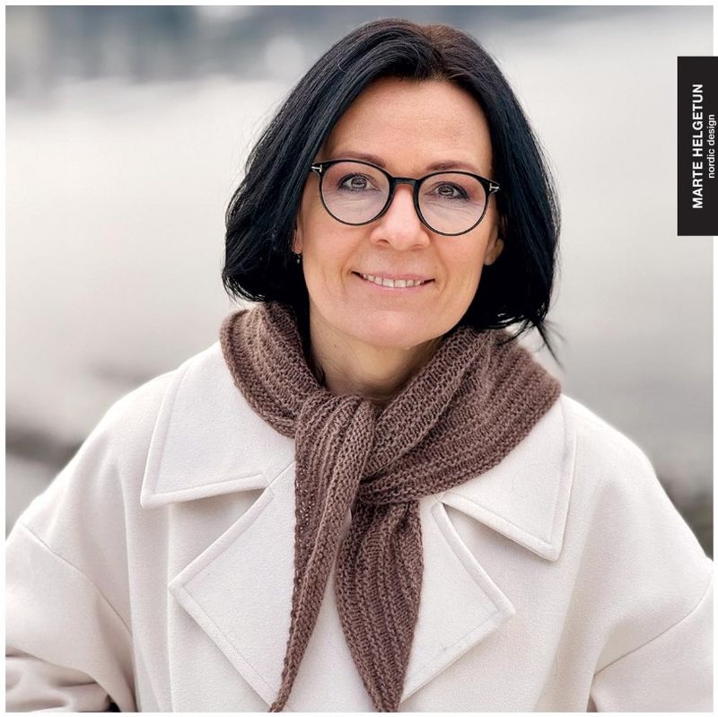 Rillespill sjal i REN Cashmere