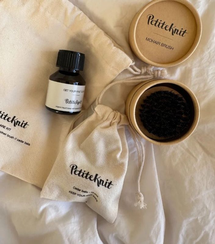 Care Kit - Mohairbørste, ullsåpe og sedertrekuler